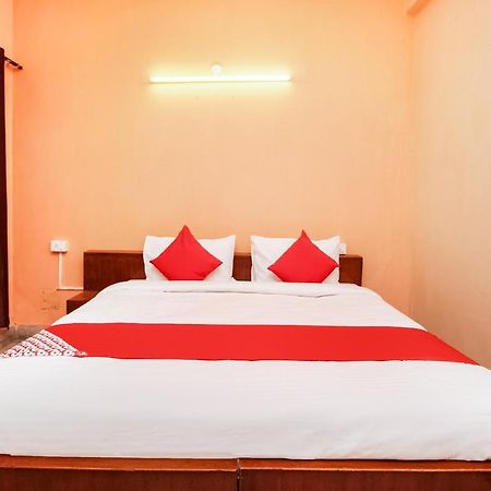 Oyo Hotel Apoorva Deluxe Jaipur Bagian luar foto